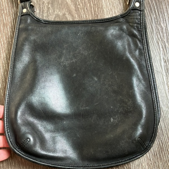 Coach - Picture 7 of 17